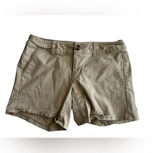 AE khaki cotton shorts
